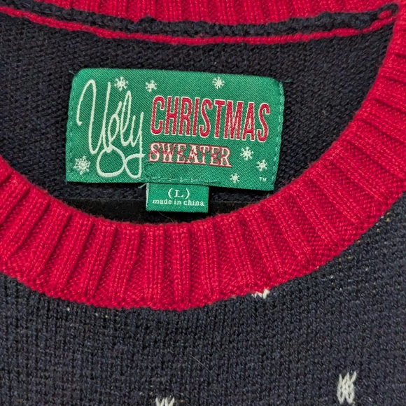 Elf Peeing in the Snow Ugly Christmas Sweater XL - Picture 2 of 3